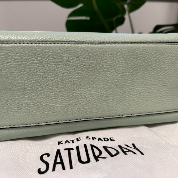Kate Spade top handle purse with shoulder strap - Picture 5 of 11